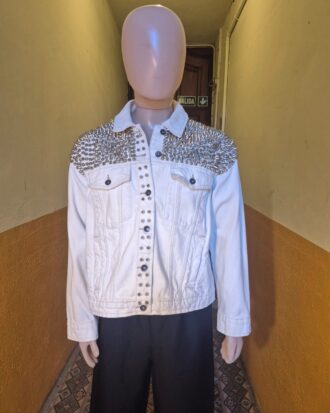 Campera con Tachas