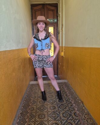 Cowgirl  06