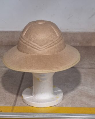 Explorador 03 - Sombrero