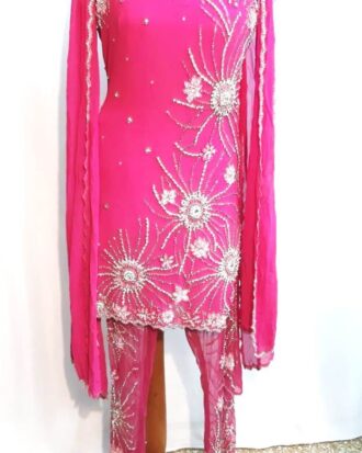 Hindu 16 (Salwar Kameez y Dupatta) -