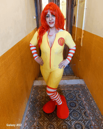 McDonald's mujer 02