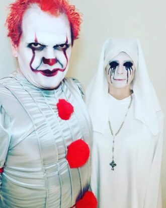 Payaso It y Monja 01